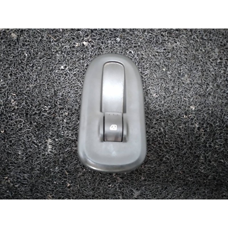 Recambio de mando elevalunas delantero derecho para renault master kipper l3h1 3,5t referencia OEM IAM   