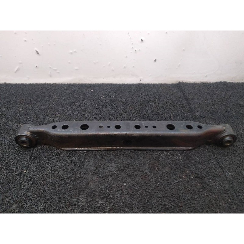 Recambio de brazo suspension inferior trasero derecho para nissan x-trail (t31) se referencia OEM IAM - Blanco 2