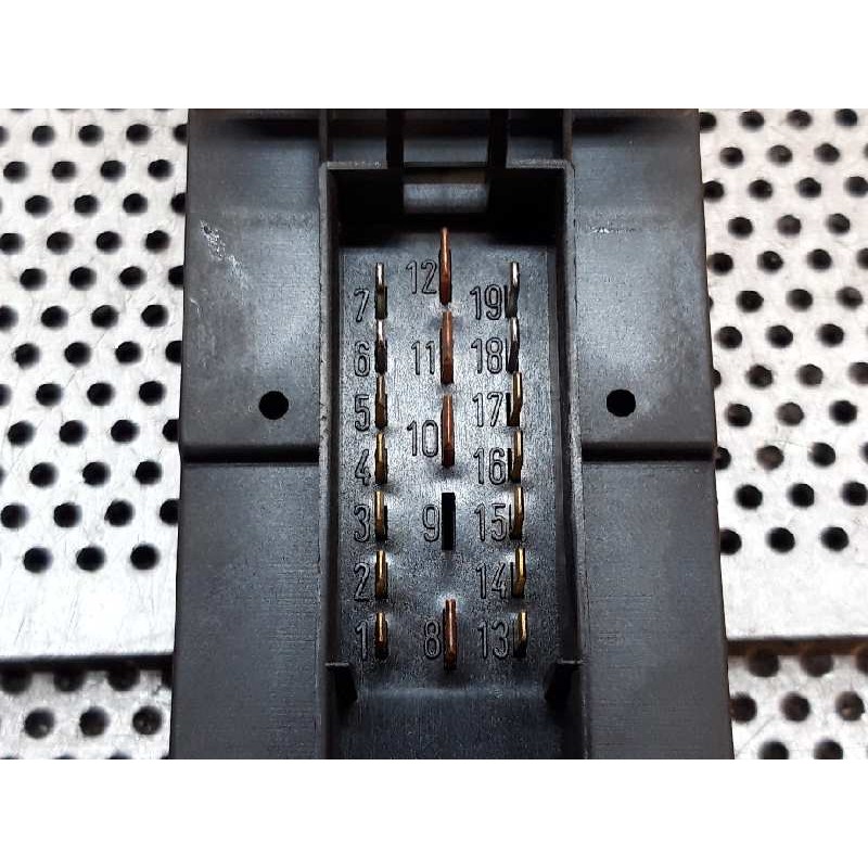 Recambio de mando elevalunas central para saab 9-3 coupé 2.2 tid referencia OEM IAM 4814356 4814364 2