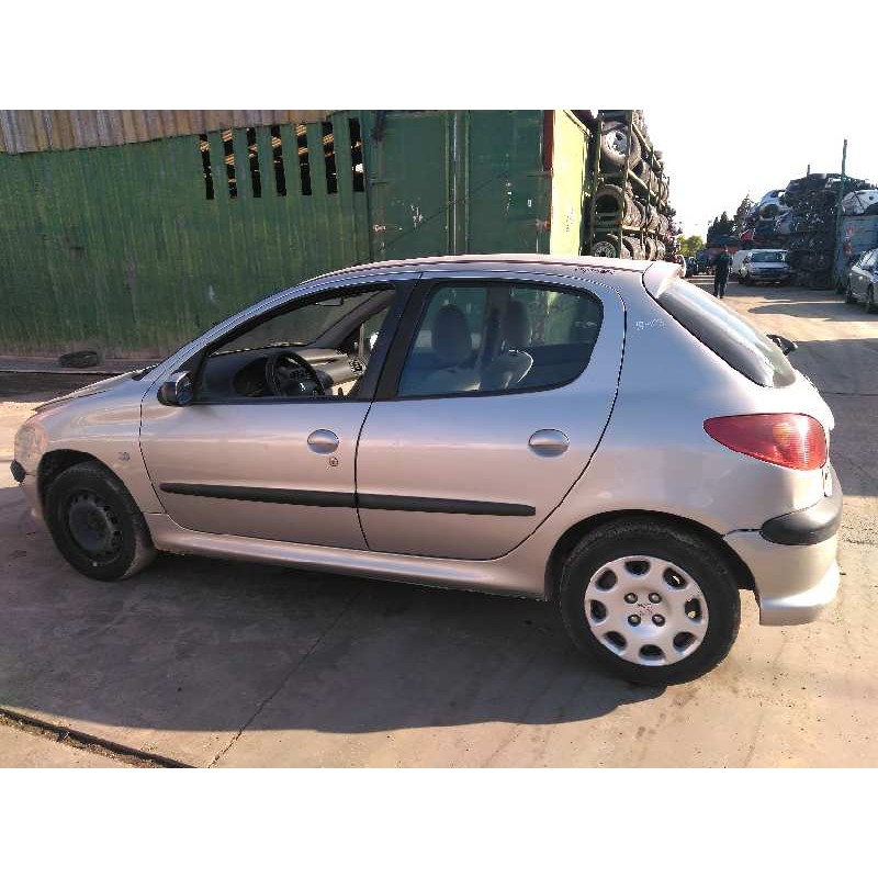 peugeot 206 berlina del año 2003