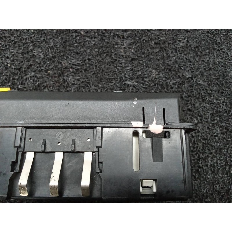 Recambio de pantalla multifuncion para opel vectra b berlina 2.0 dti referencia OEM IAM 5WK7477 90569356 2