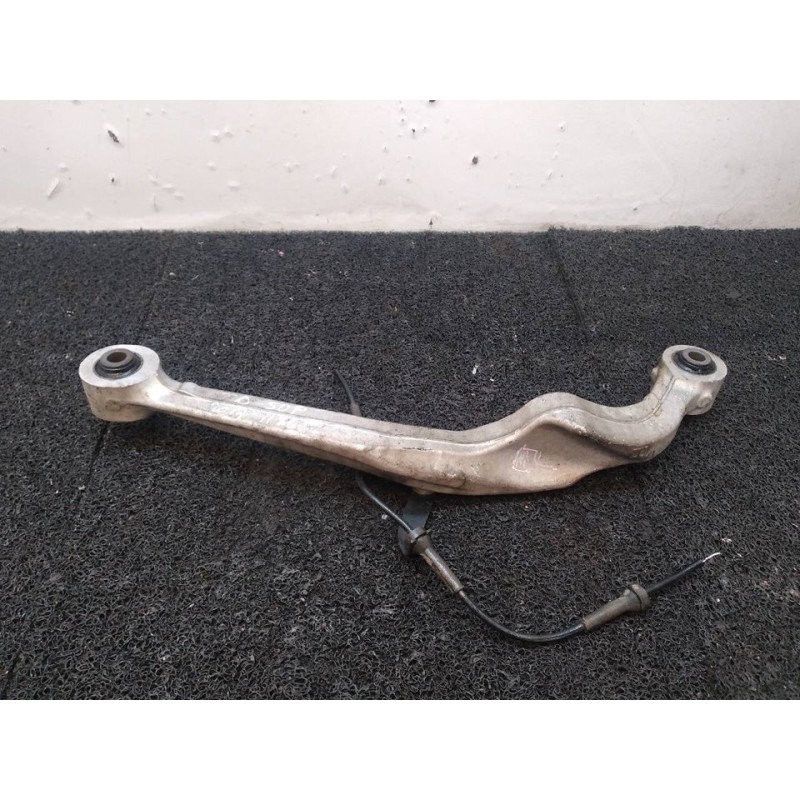 Recambio de brazo suspension superior trasero derecho para nissan x-trail (t31) se referencia OEM IAM   
