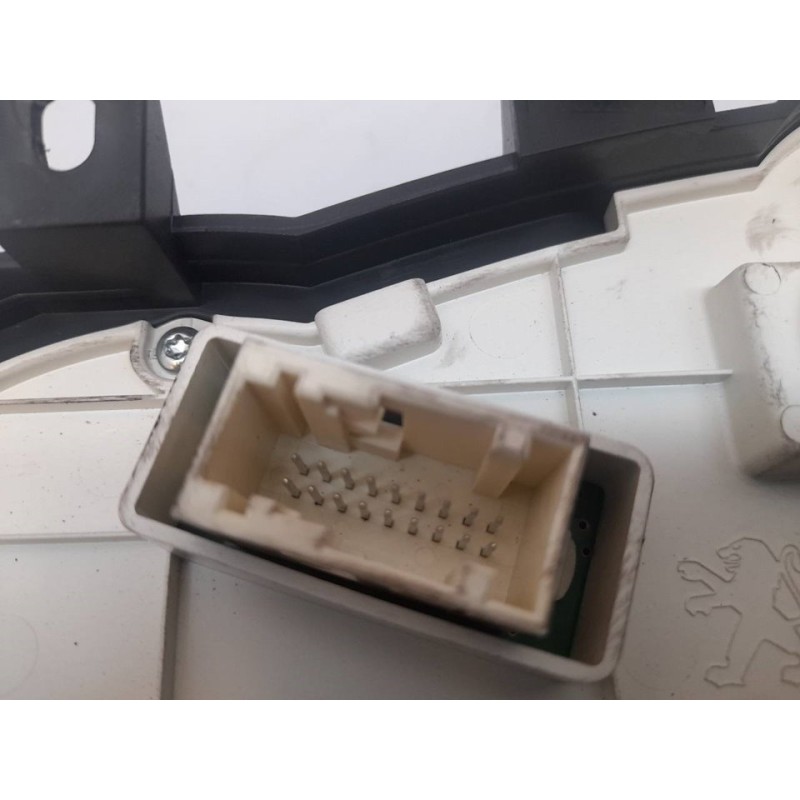 Recambio de cuadro instrumentos para peugeot 206+ básico referencia OEM IAM 9666636880 503001911703 MAGNETI MARELLI - Blanco 2