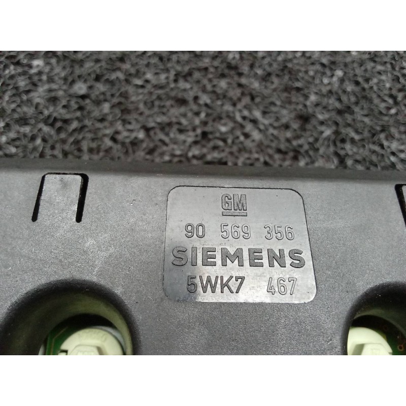 Recambio de pantalla multifuncion para opel vectra b berlina 2.0 dti referencia OEM IAM 5WK7477 90569356 4