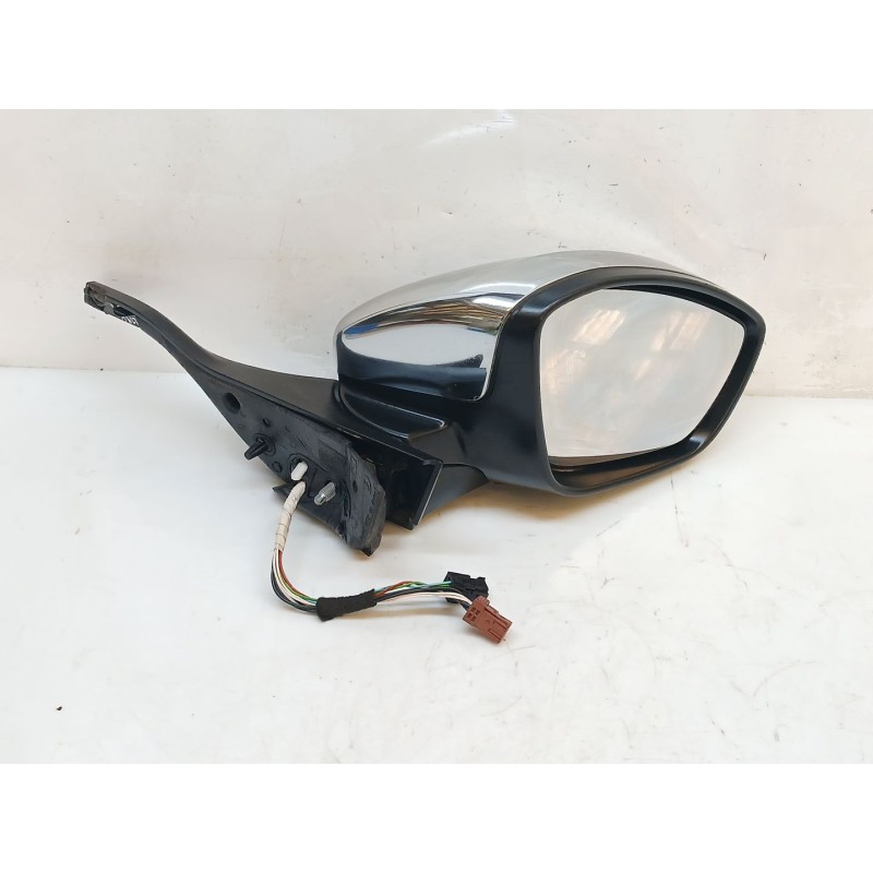 Recambio de retrovisor derecho para peugeot 208 style referencia OEM IAM 232636206  