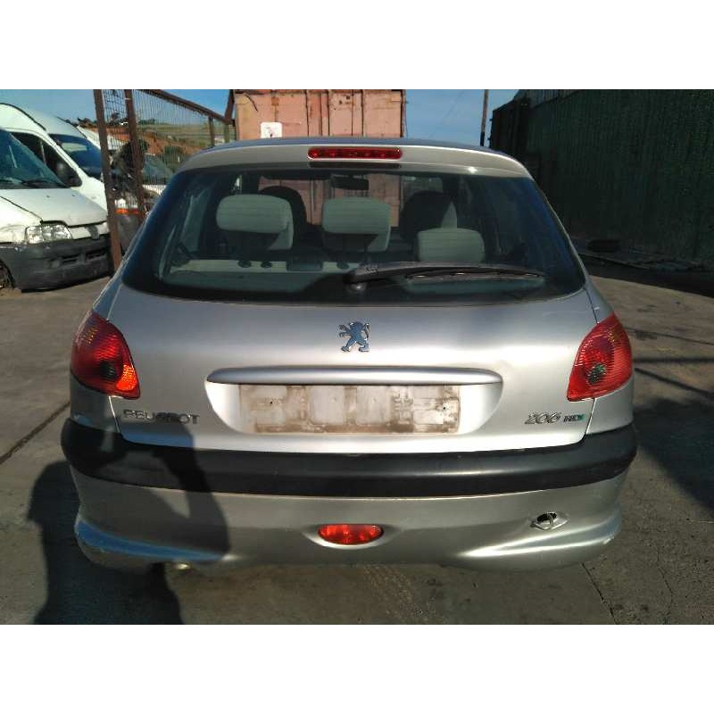 peugeot 206 berlina del año 2003