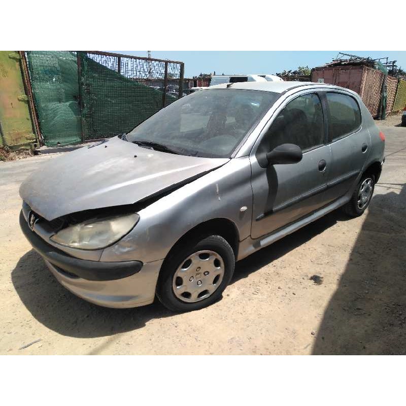 peugeot 206 berlina del año 2000