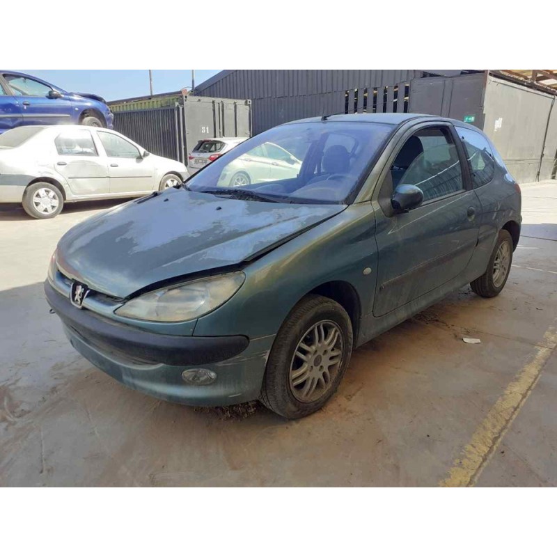 peugeot 206 berlina del año 2002