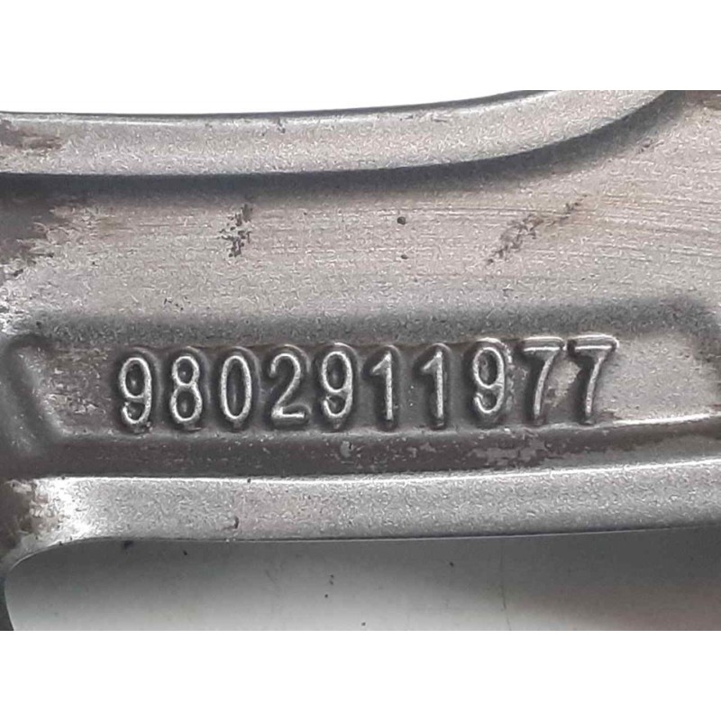 Recambio de llanta para citroën c4 cactus feel referencia OEM IAM 9802911977 - Rojo 2