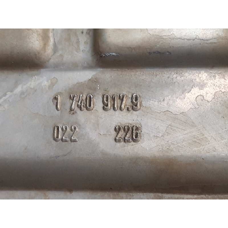 Recambio de carter para bmw serie 5 berlina (e39) 523i referencia OEM IAM 17409179 2