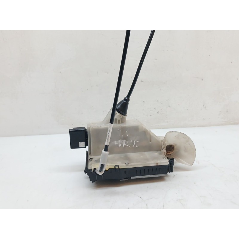 Recambio de cerradura puerta delantera izquierda para peugeot 208 style referencia OEM IAM 45017185  