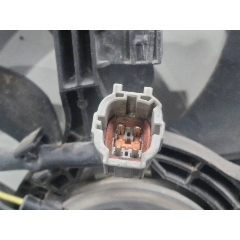 Recambio de electroventilador para nissan x-trail (t31) se referencia OEM IAM A7501000 - Blanco 2