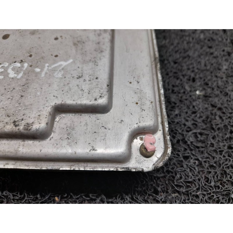 Recambio de centralita motor uce para volkswagen t4 transporter/furgoneta (mod. 1991) caja cerrada referencia OEM IAM 0281010631 - Blanco 2