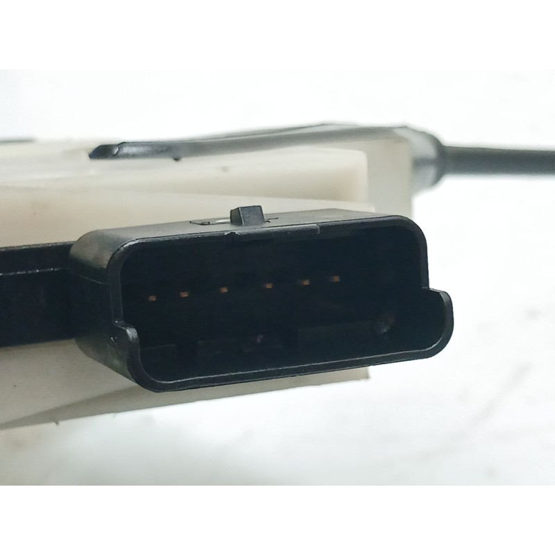 Recambio de cerradura puerta delantera izquierda para peugeot 208 style referencia OEM IAM 45017185 - Blanco 3