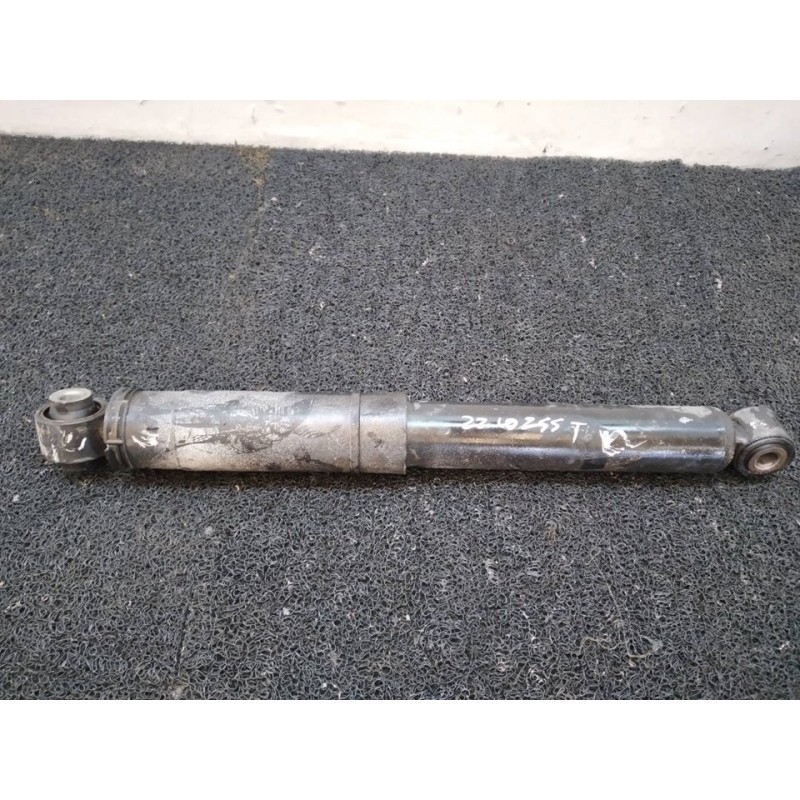 Recambio de amortiguador trasero derecho para renault master kipper l3h1 3,5t referencia OEM IAM   