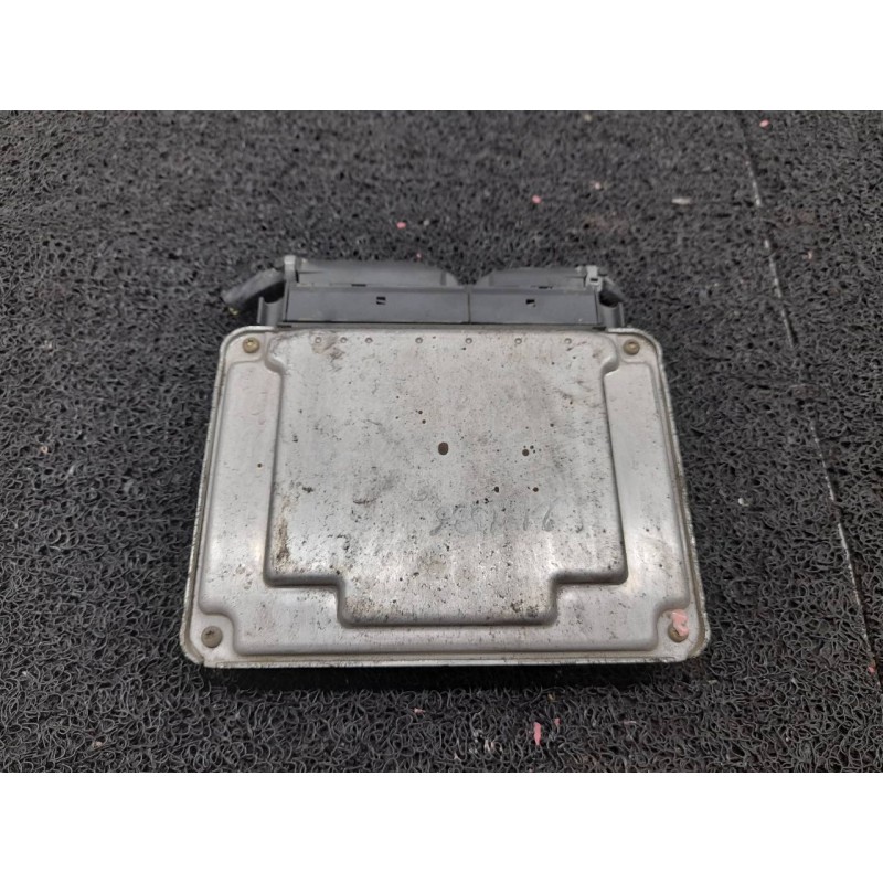 Recambio de centralita motor uce para volkswagen t4 transporter/furgoneta (mod. 1991) caja cerrada referencia OEM IAM 0281010631 - Blanco 4