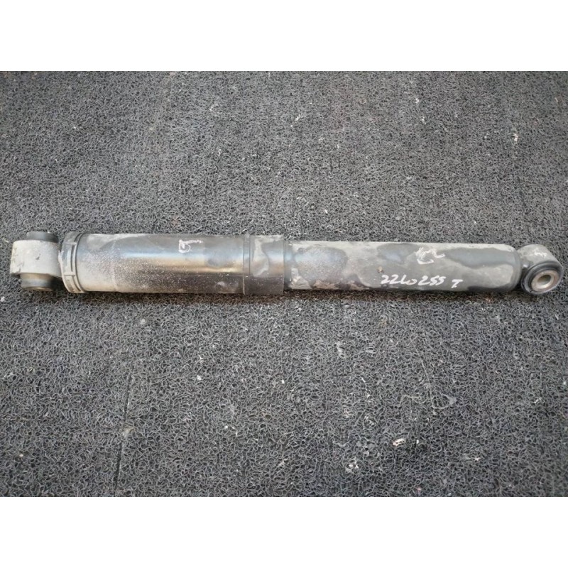 Recambio de amortiguador trasero izquierdo para renault master kipper l3h1 3,5t referencia OEM IAM   