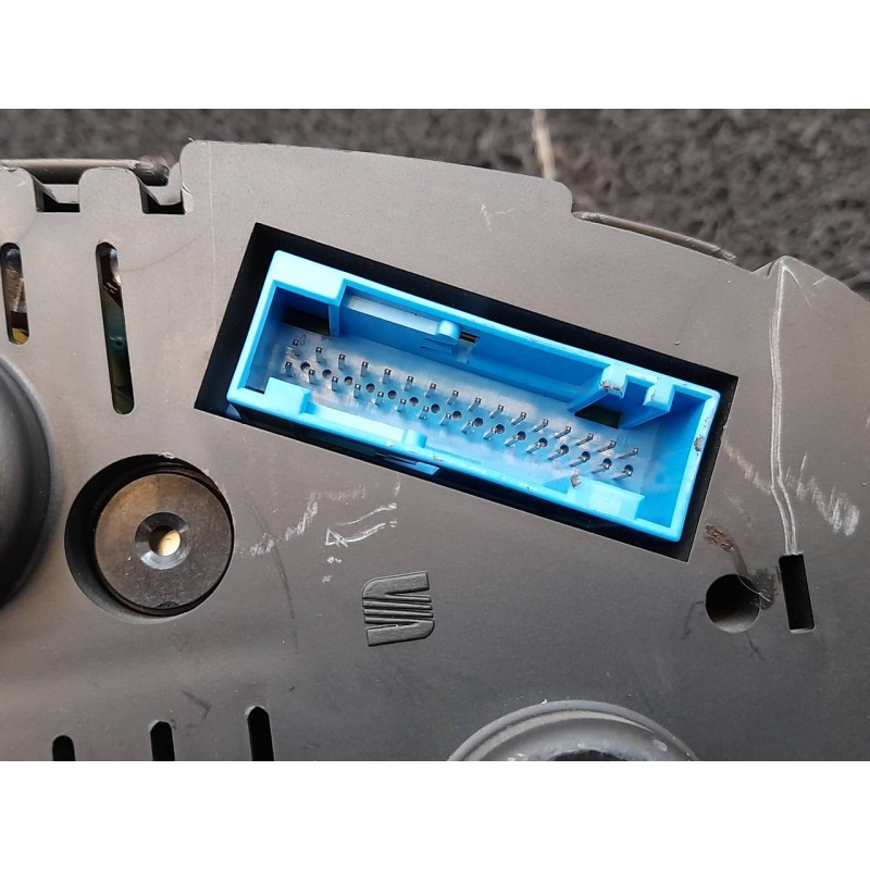 Recambio de cuadro instrumentos para seat cordoba berlina (6k2) 1.4 16v referencia OEM IAM 110008924024 6K0920801A - Gris 3