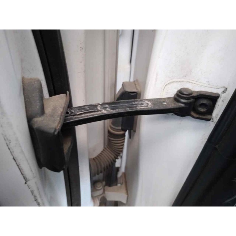 Recambio de retenedor puerta delantera izquierda para audi a4 ber. (b8) e referencia OEM IAM   