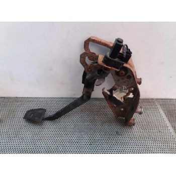 PEDAL EMBRAGUE 