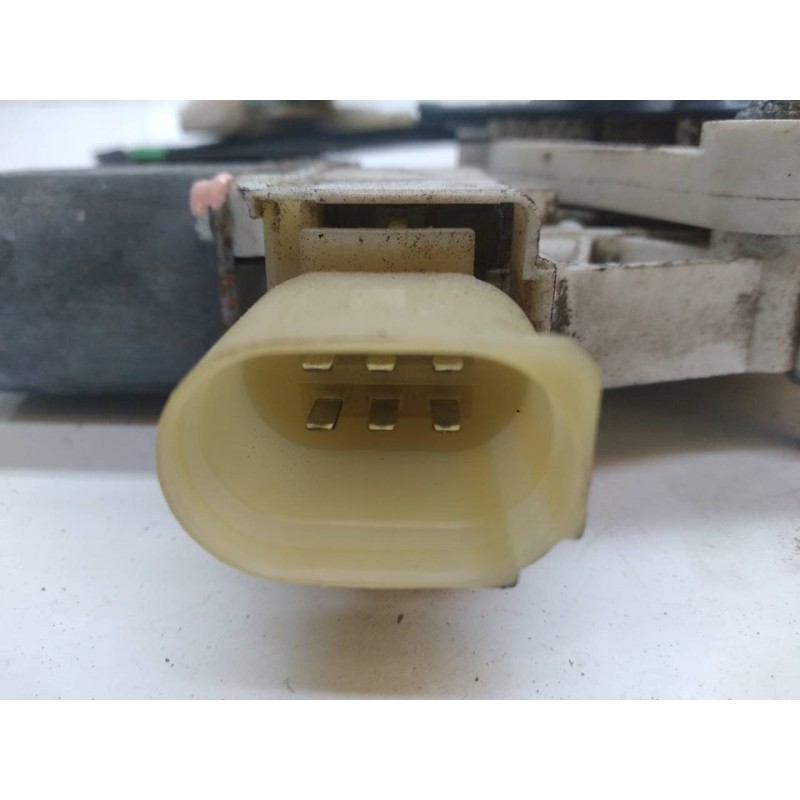 Recambio de elevalunas delantero derecho para bmw serie 1 berlina (e81/e87) 120d referencia OEM IAM 6927030 996621101 - Blanco 4