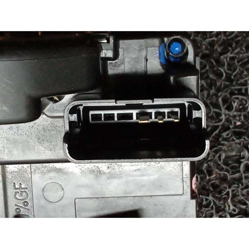 Recambio de cerradura puerta trasera derecha para nissan juke (f15) acenta referencia OEM IAM 25131 4