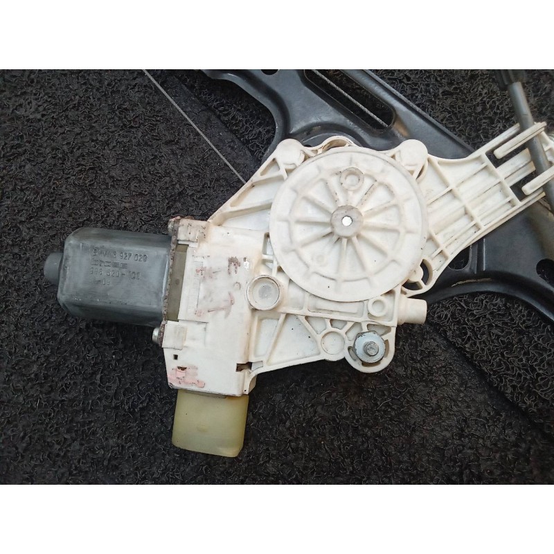 Recambio de elevalunas delantero izquierdo para bmw serie 1 berlina (e81/e87) 120d referencia OEM IAM 6927029 - Blanco 2
