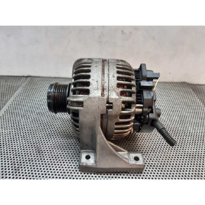 Recambio de alternador para volvo s40 berlina 1.8 16v referencia OEM IAM 0124525029 8676498 BOSCH