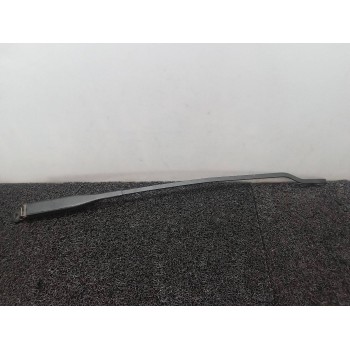 BRAZO LIMPIA DELANTERO DERECHO 