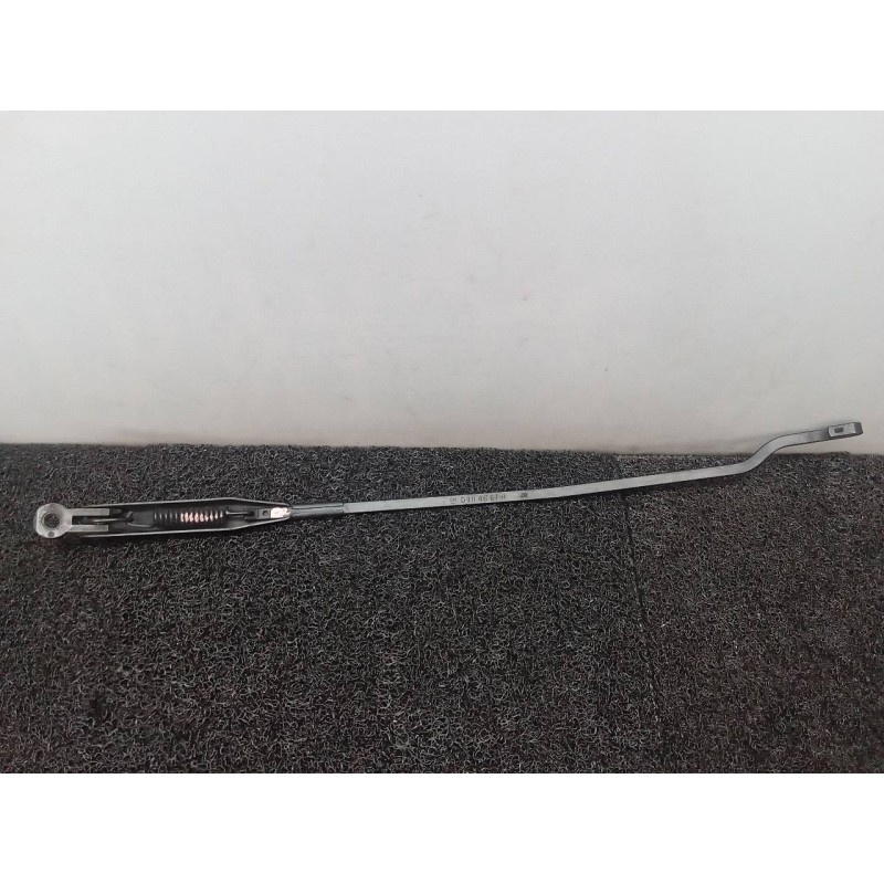 Recambio de brazo limpia delantero derecho para opel corsa c comfort referencia OEM IAM - Azul 2