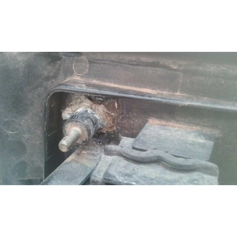 Recambio de piloto trasero derecho para ford orion 1.6 diesel referencia OEM IAM - Blanco 2