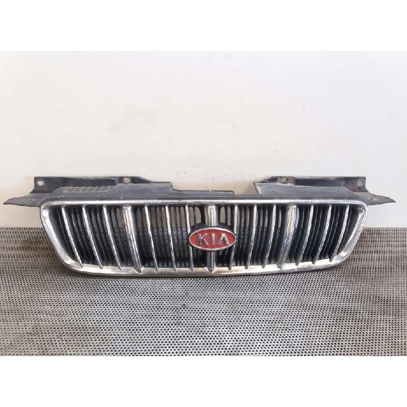 Recambio de rejilla delantera para kia carens 1.8 ls monovolumen referencia OEM IAM   