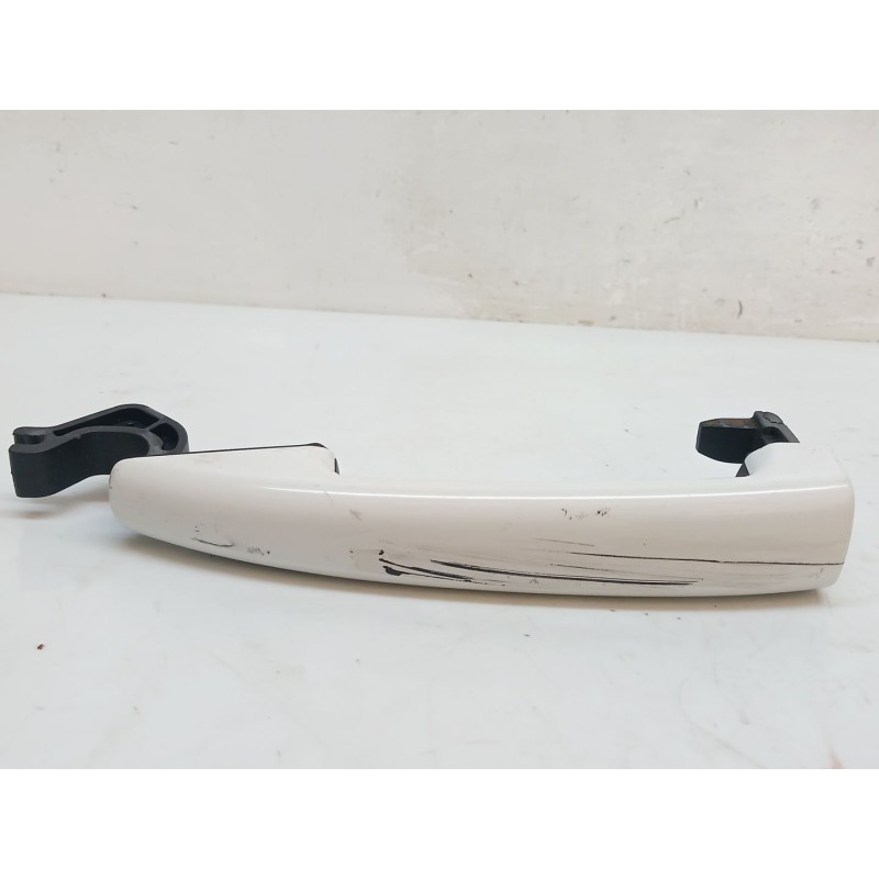 Recambio de maneta exterior delantera izquierda para peugeot 208 style referencia OEM IAM 96845224677  