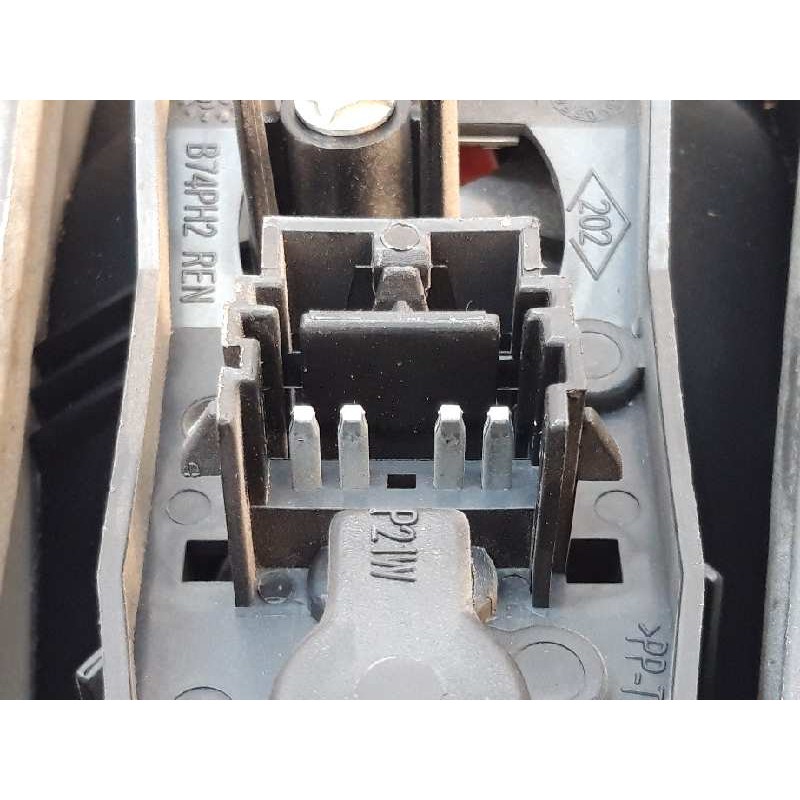 Recambio de piloto trasero derecho interior para renault laguna ii (bg0) luxe privilege referencia OEM IAM - Negro 3