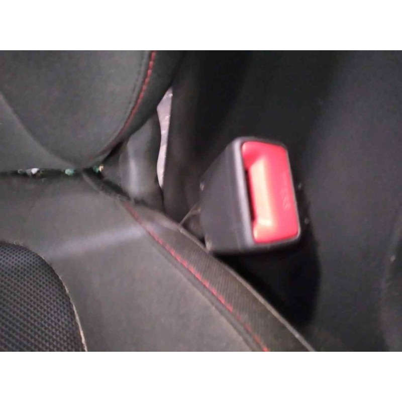 Recambio de enganche cinturon delantero derecho para hyundai i30 (pd) n line 30 aniversario referencia OEM IAM 2