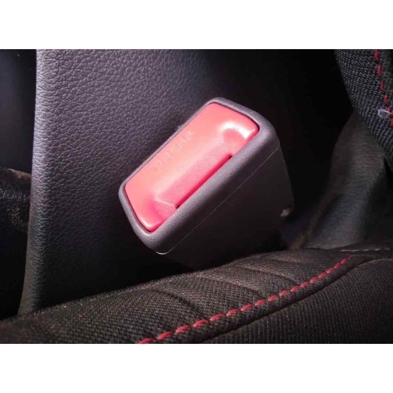 Recambio de enganche cinturon delantero izquierdo para hyundai i30 (pd) n line 30 aniversario referencia OEM IAM   
