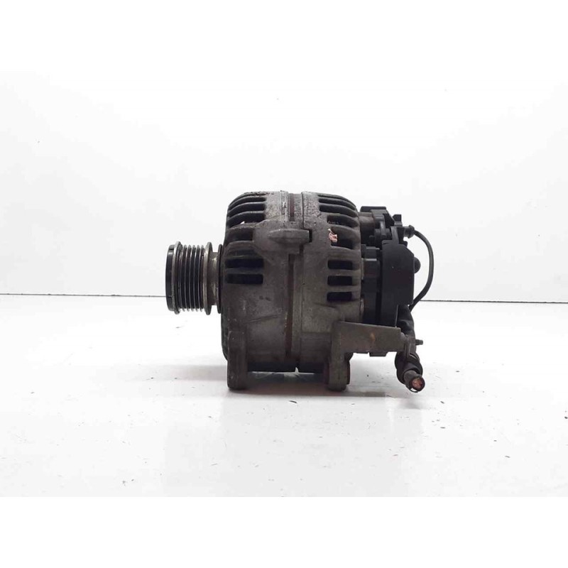 Recambio de alternador para volkswagen polo (9n3) united referencia OEM IAM 0124515022 045903023A 
