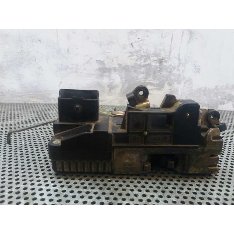 Recambio de cerradura puerta delantera izquierda para peugeot 206 berlina referencia OEM IAM  134891 3