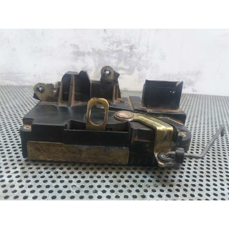 Recambio de cerradura puerta delantera izquierda para peugeot 206 berlina referencia OEM IAM  134891 5