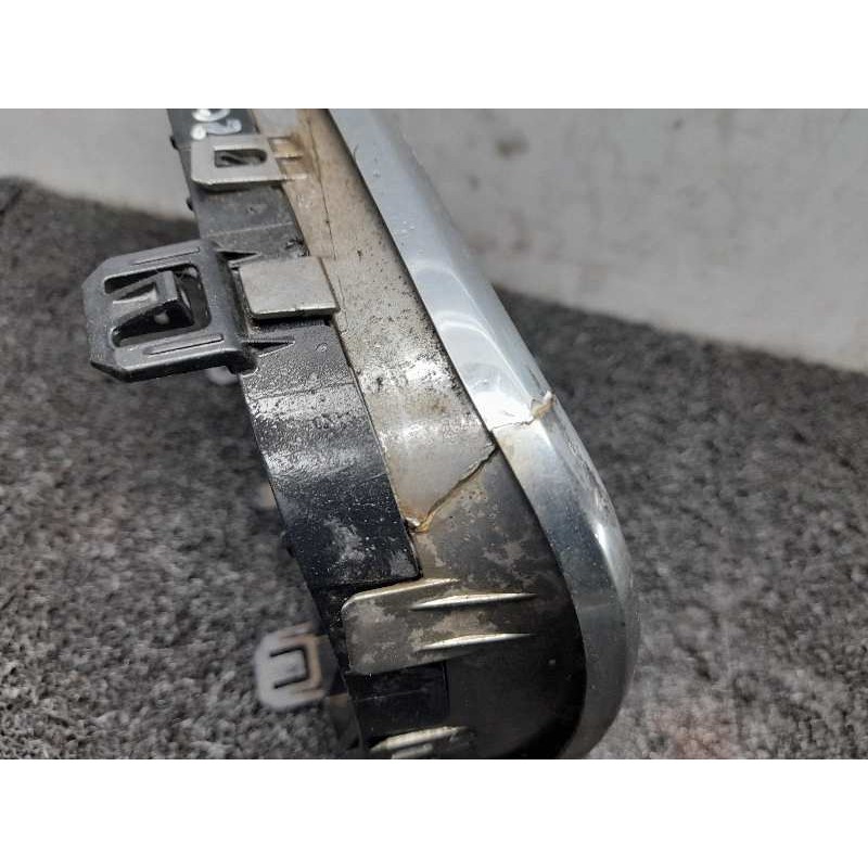 Recambio de rejilla delantera para bmw serie 1 berlina (e81/e87) 120d referencia OEM IAM - Blanco 4