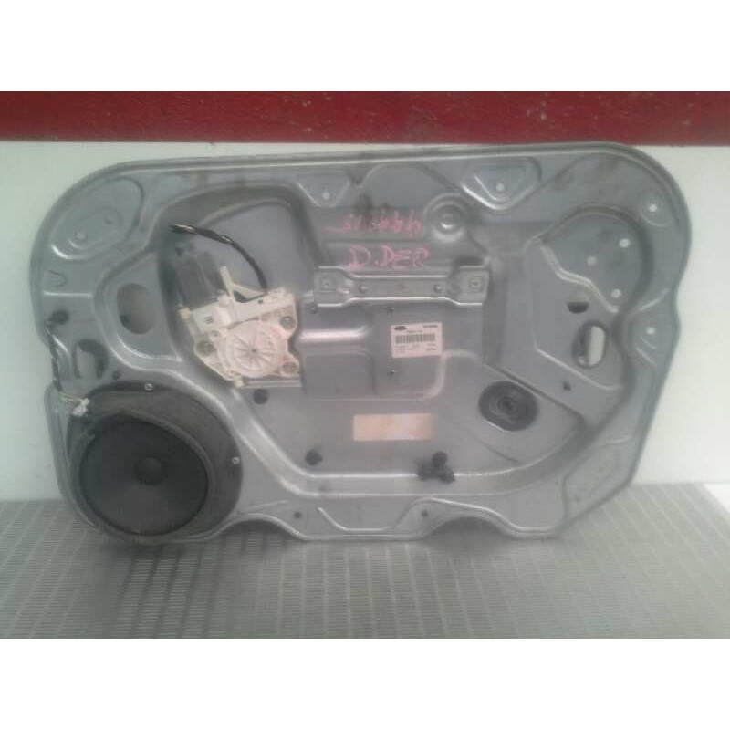 Recambio de elevalunas delantero derecho para ford focus berlina (cap) 1.6 tdci cat referencia OEM IAM 984697124  BROSE