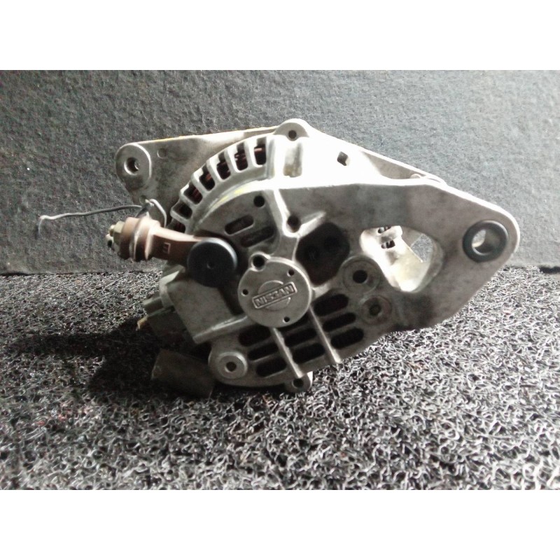 Recambio de alternador para nissan bluebird berlina (t12/72) 2.0 referencia OEM IAM 23100D4415 A2T48292 MITSUBISHI 2