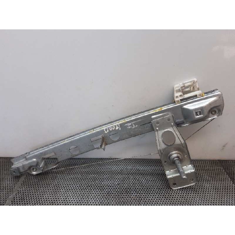 Recambio de elevalunas trasero izquierdo para renault megane ii berlina 5p dynamique referencia OEM IAM   