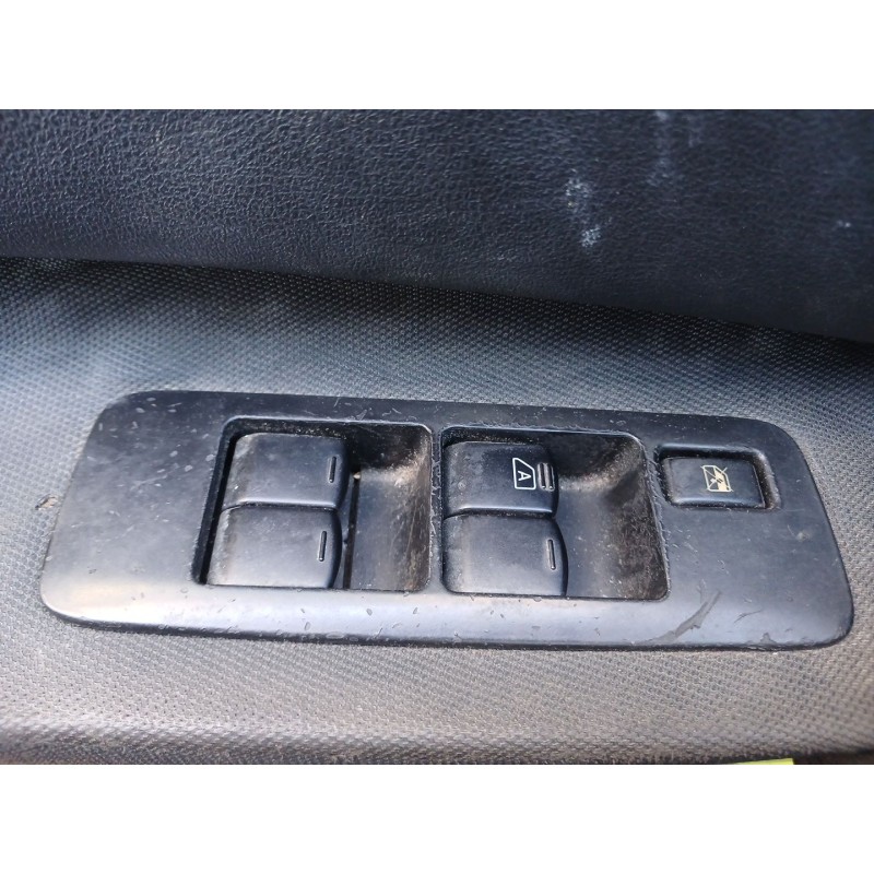 Recambio de mando elevalunas delantero izquierdo para nissan qashqai i (j10, nj10) 2.0 dci referencia OEM IAM   