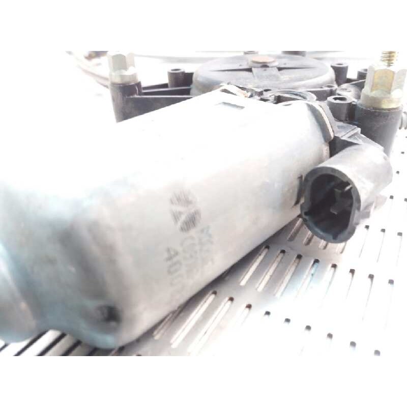 Recambio de elevalunas delantero derecho para renault megane i coach/coupe (da0) 1.6 referencia OEM IAM - Negro 3