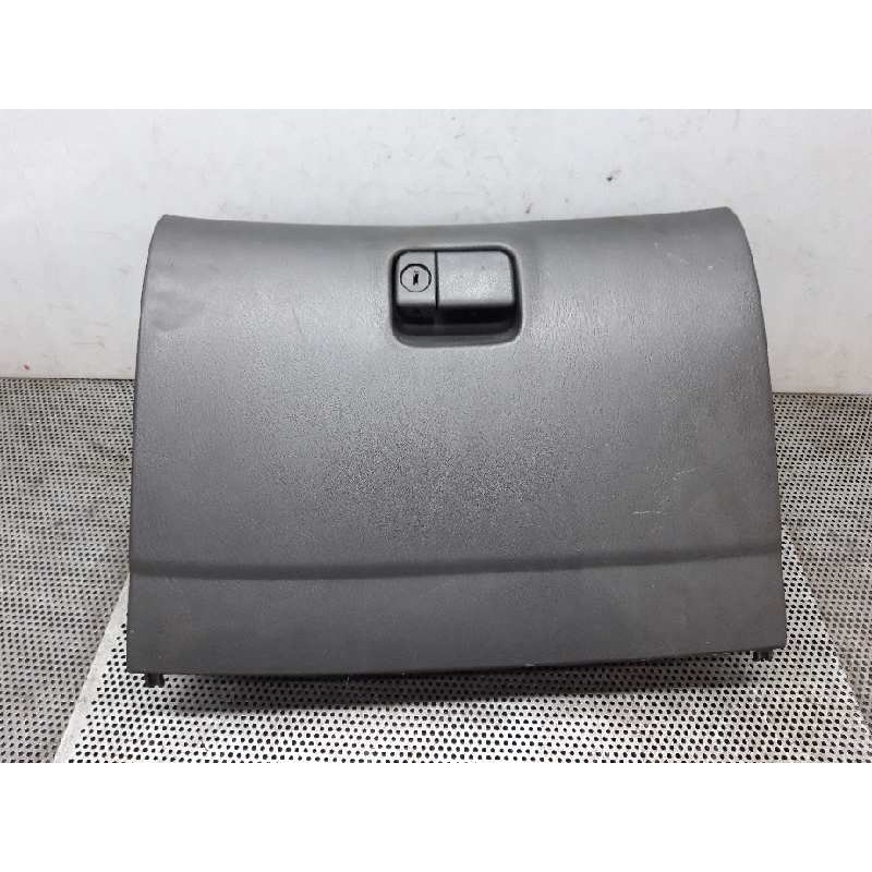 Recambio de guantera para mazda premacy (cp) td active referencia OEM IAM   