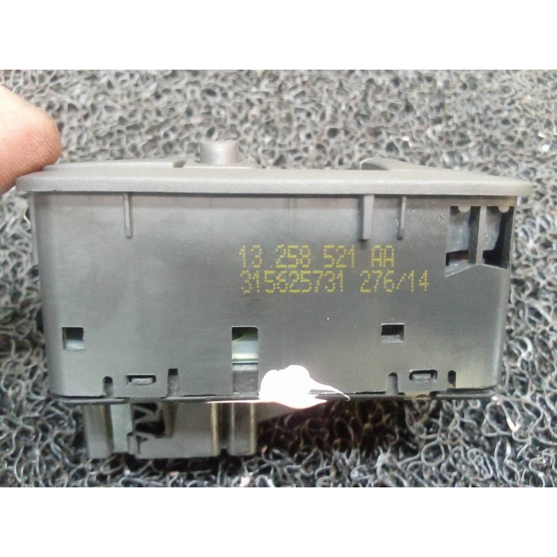 Recambio de mando elevalunas delantero izquierdo para opel corsa d expression referencia OEM IAM 13258521AA 315625731 - Negro 2
