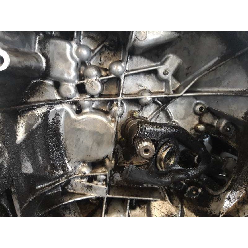 Recambio de caja cambios para peugeot 206 berlina xs clim referencia OEM IAM 20CD06 - Negro 2