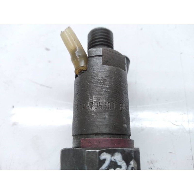 Recambio de inyector para ford mondeo berlina (gd) ambiente referencia OEM IAM LCRC6705301E 2