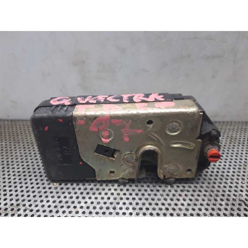 Recambio de cerradura puerta trasera derecha para opel vectra b berlina referencia OEM IAM  135173 4